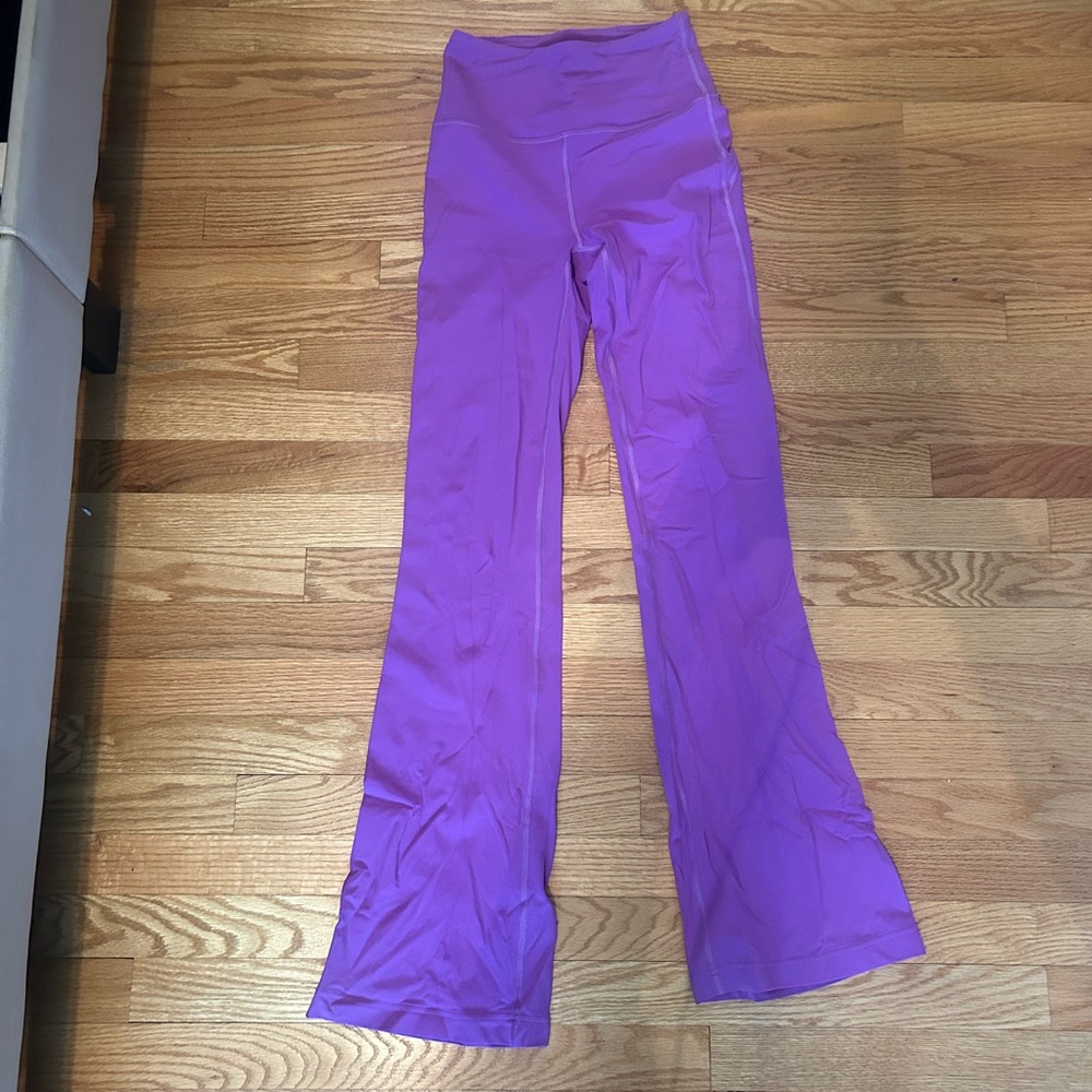 Lululemon groovy flare pants size 4